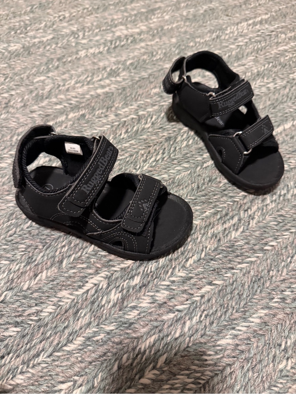 Kids Black Adjustable Hook-and-Loop Sandals